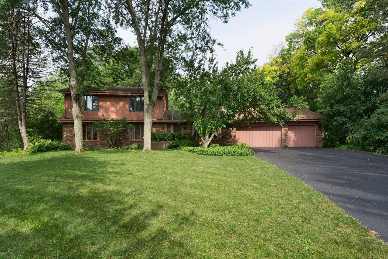 16120 Woodstock Ct, Brookfield, WI 53005