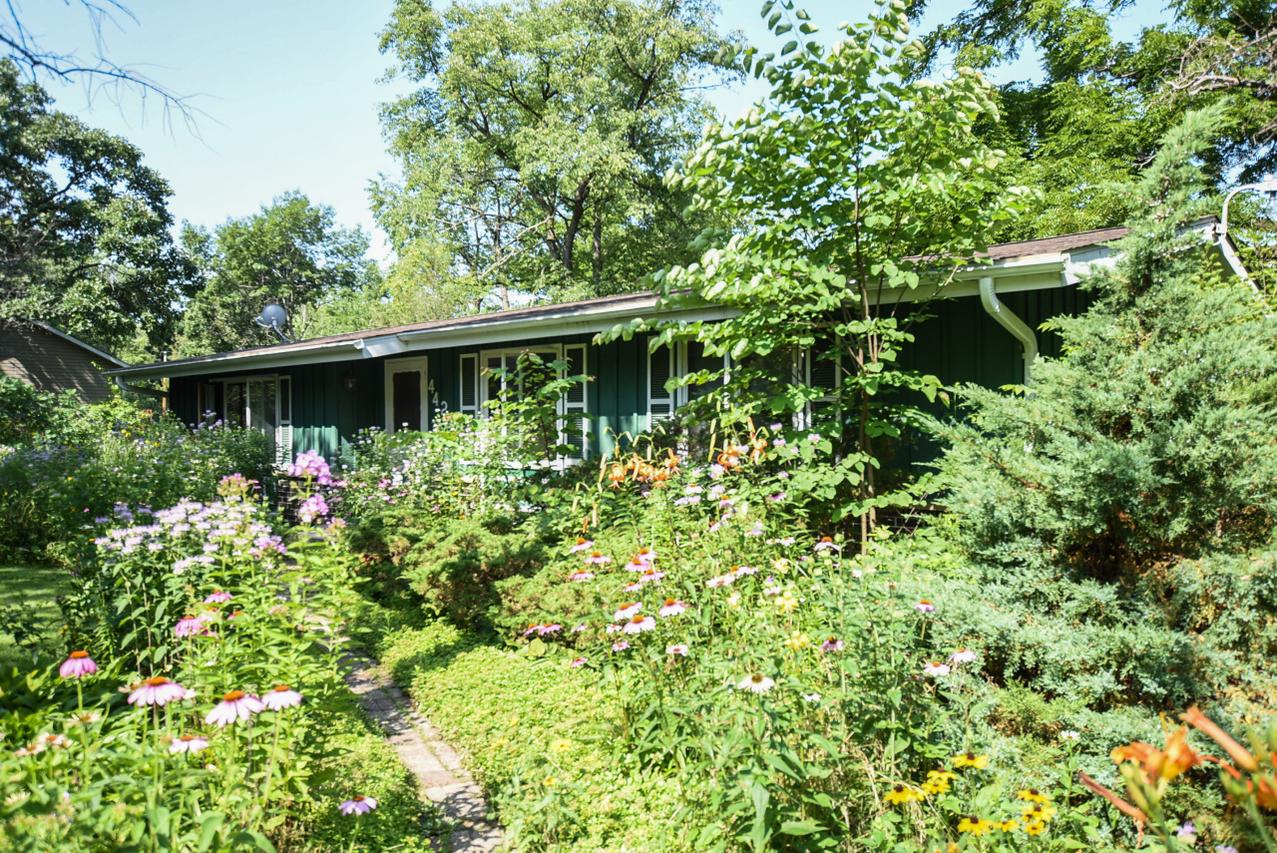4428 Valley View, Waterford, WI 53185