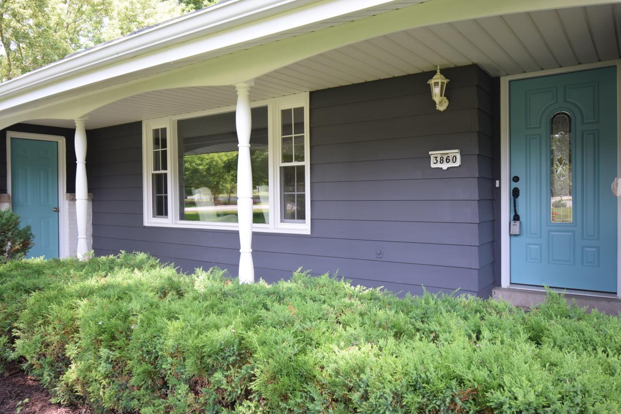 3860 Brook Ln., Brookfield, WI 53005