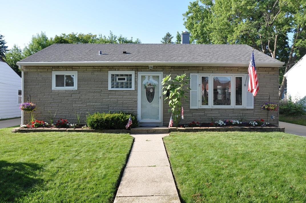 6822 W Bennett Ave, Milwaukee, WI 53219