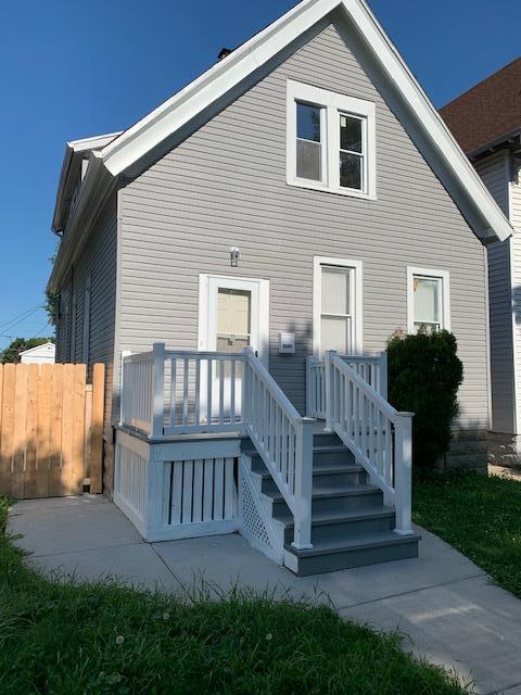 2345 S 26th St, Milwaukee, WI 53215