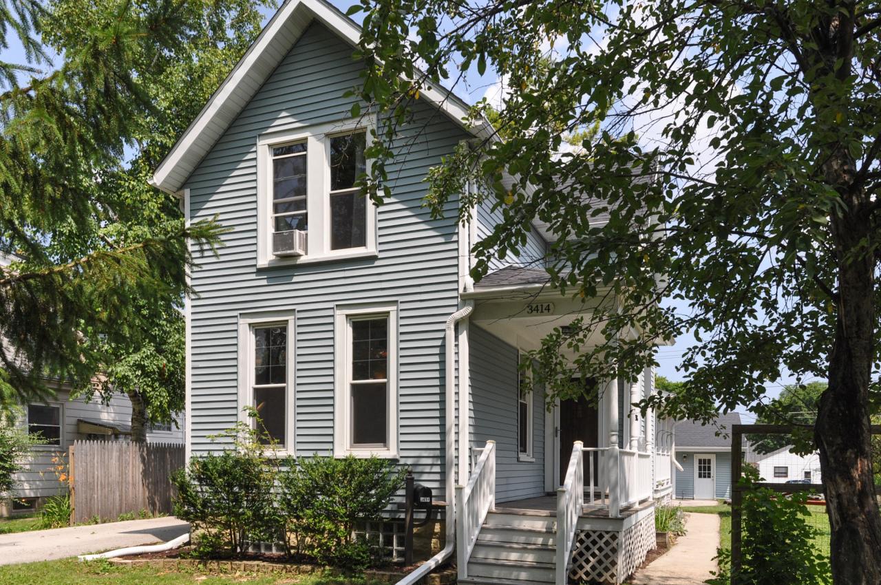 3414 S Whitnall Ave, Milwaukee, WI 53207