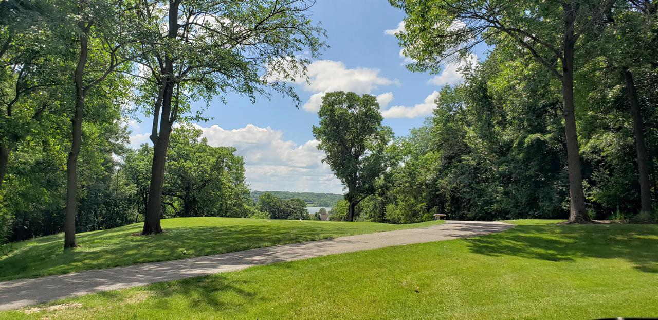 1470 Geneva Club #18-27, Geneva, WI 53147