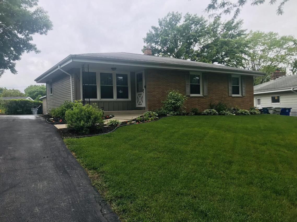 6025 N 122nd St, Milwaukee, WI 53225