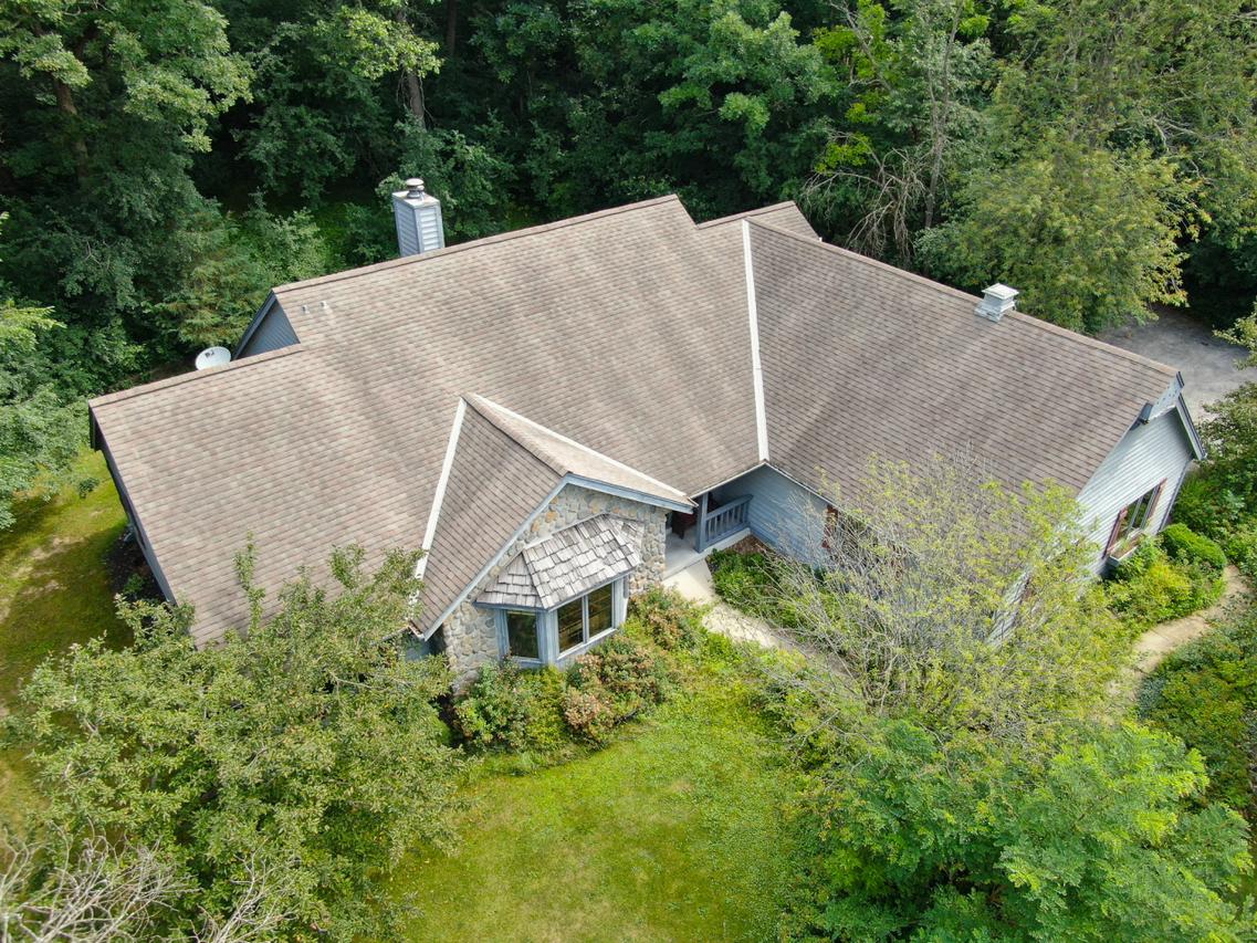 S33W35550 Meadow Trl, Ottawa, WI 53118