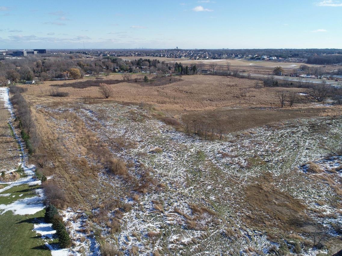 Lt0 Clover Ln., Menomonee Falls, WI 53051