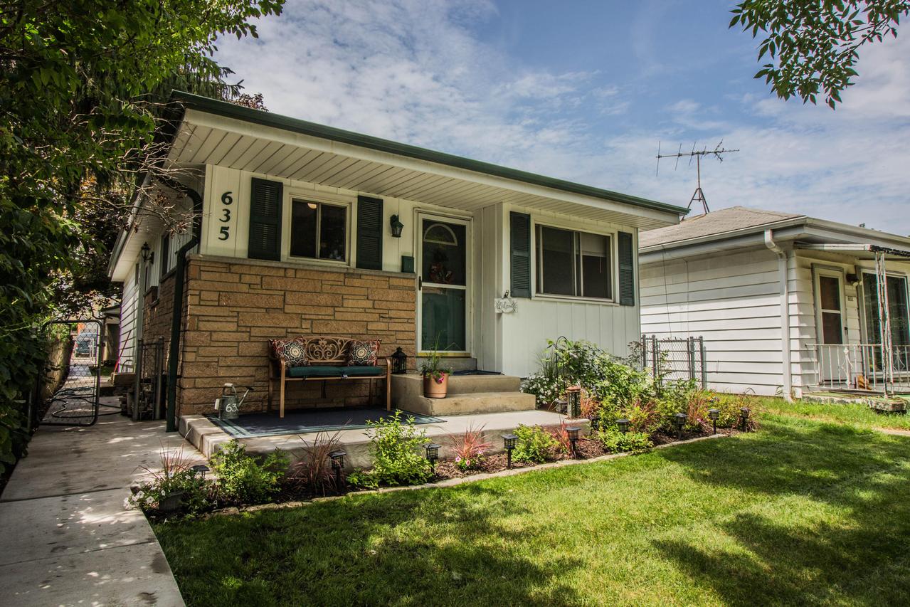 635 S 66th St, Milwaukee, WI 53214