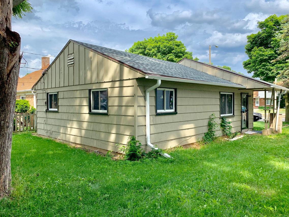 3747 N 60th St, Milwaukee, WI 53216