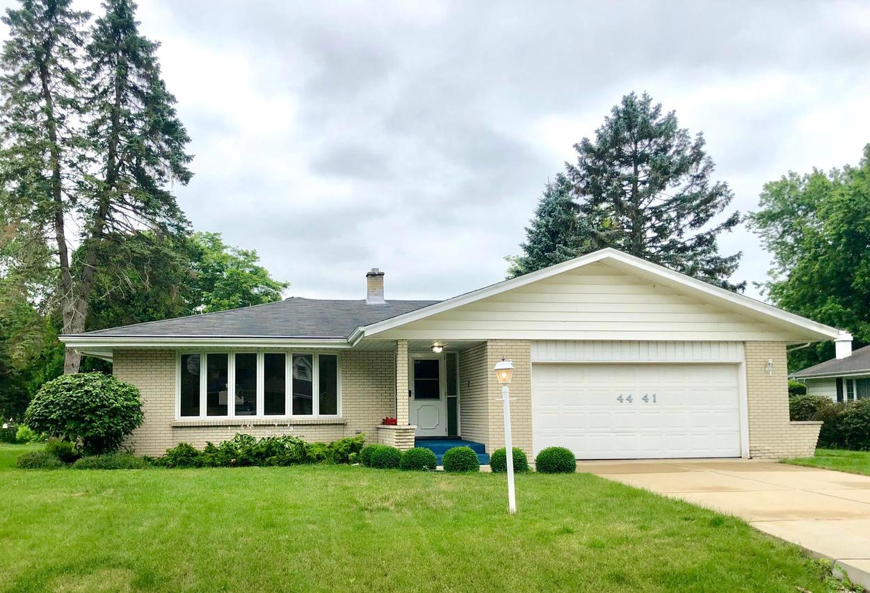 4441 Garden Dr, Mount Pleasant, WI 53403