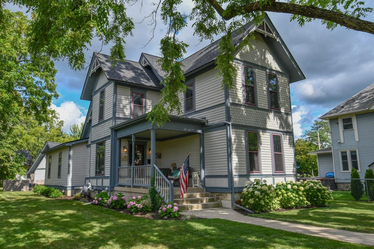 219 Grand Ave., Mukwonago, WI 53149