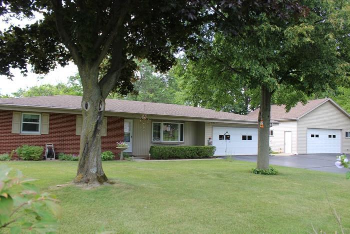 1412 S Browns Lake Dr., Burlington, WI 53105