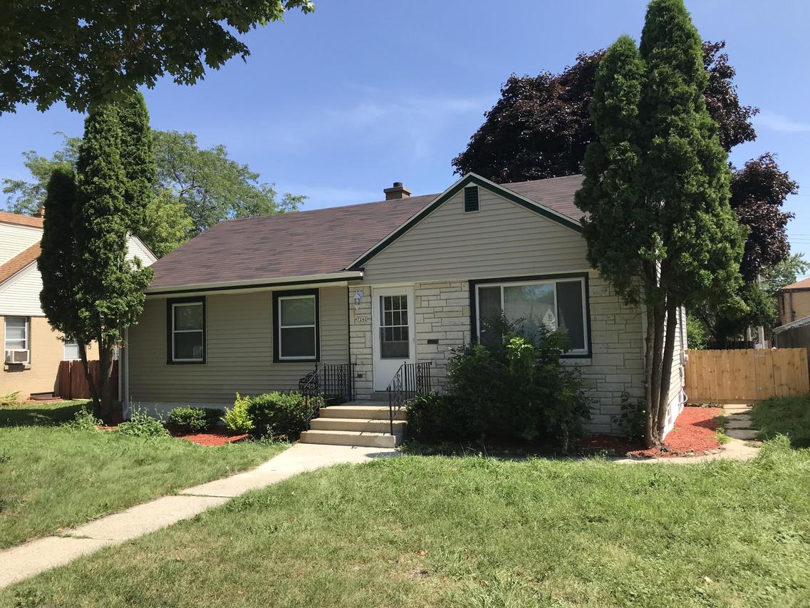 7242 W Potomac Ave, Milwaukee, WI 53216