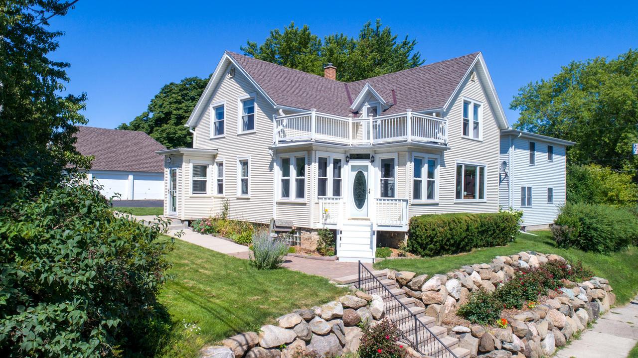541 N Powers St, Port Washington, WI 53074