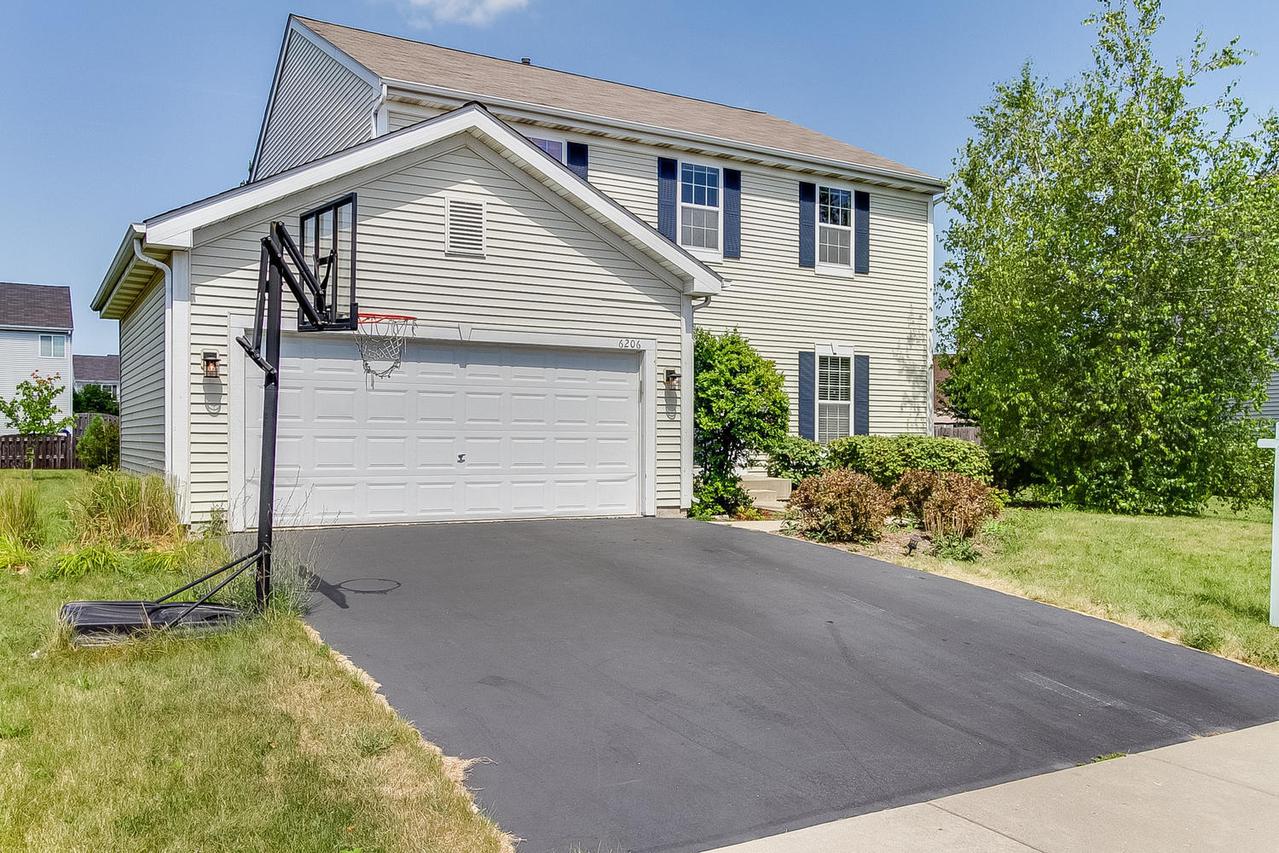 6206 94th Ave, Kenosha, WI 53142