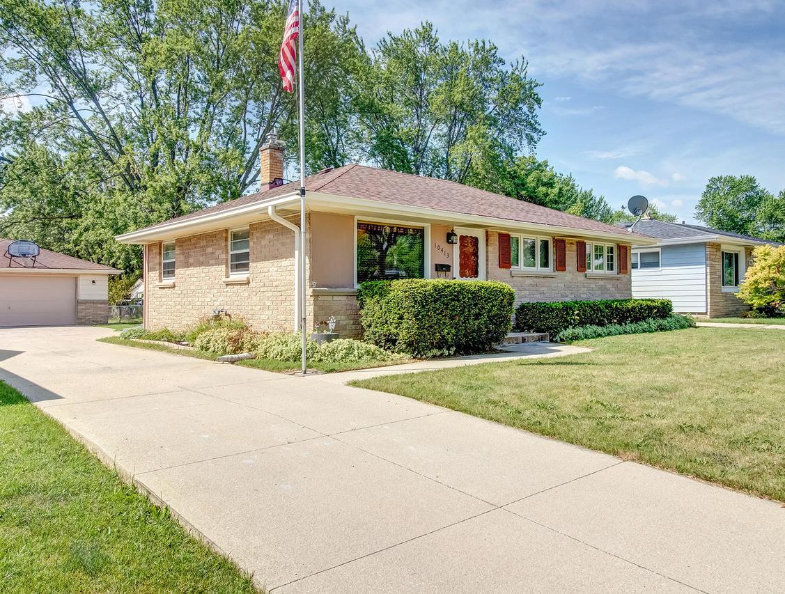 10413 W Birch Ave, Milwaukee, WI 53225