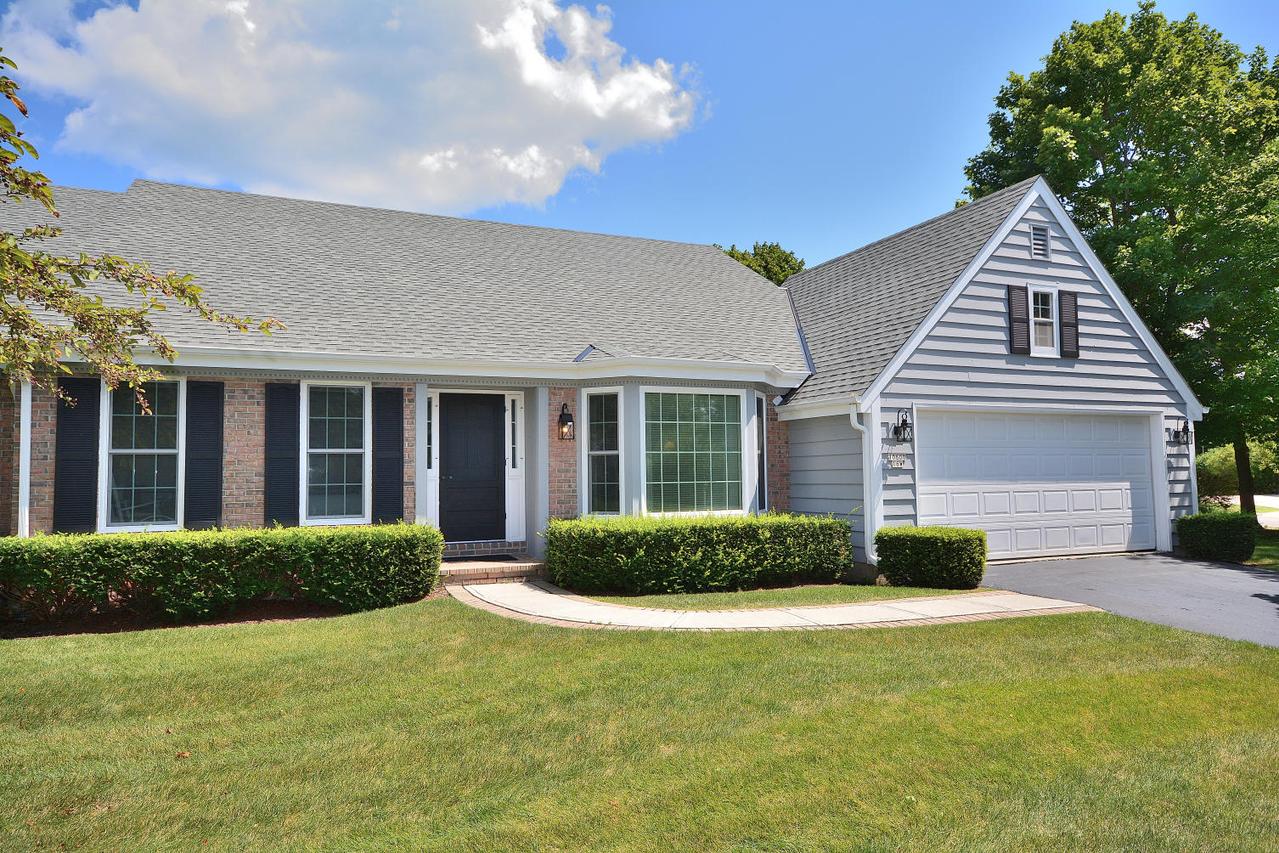 10600 N Magnolia Dr, Mequon, WI 53092
