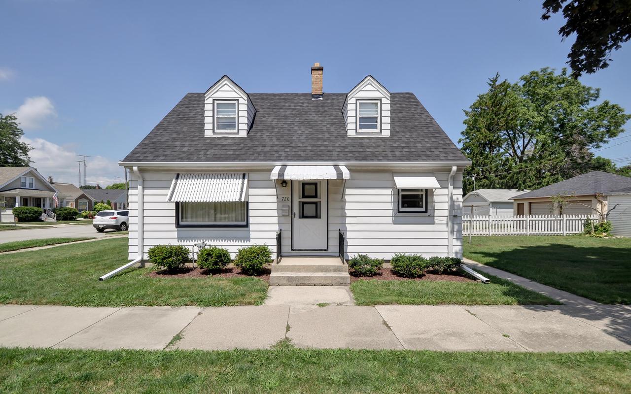 720 Augusta St., Racine, WI 53402