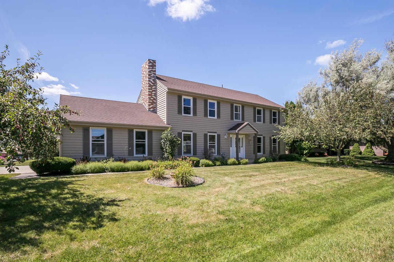 1700 Centennial Ln, Mount Pleasant, WI 53406