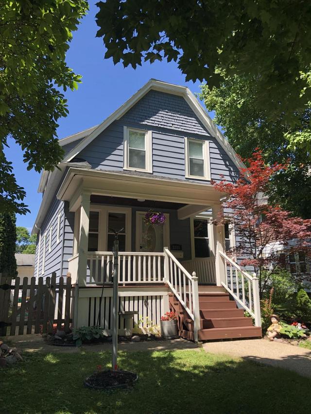 3285 S Delaware Ave, Milwaukee, WI 53207