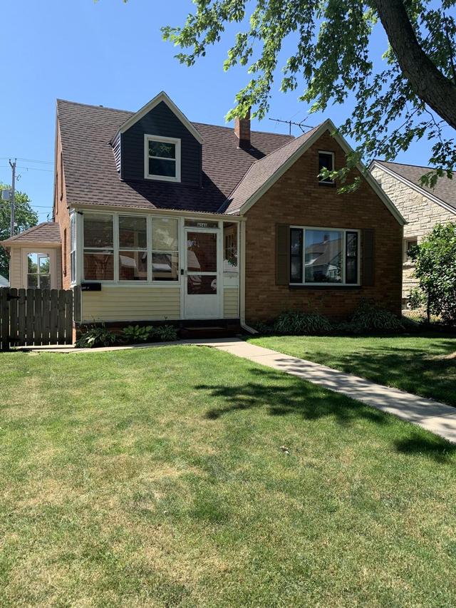 4245 S 1st St, Milwaukee, WI 53207