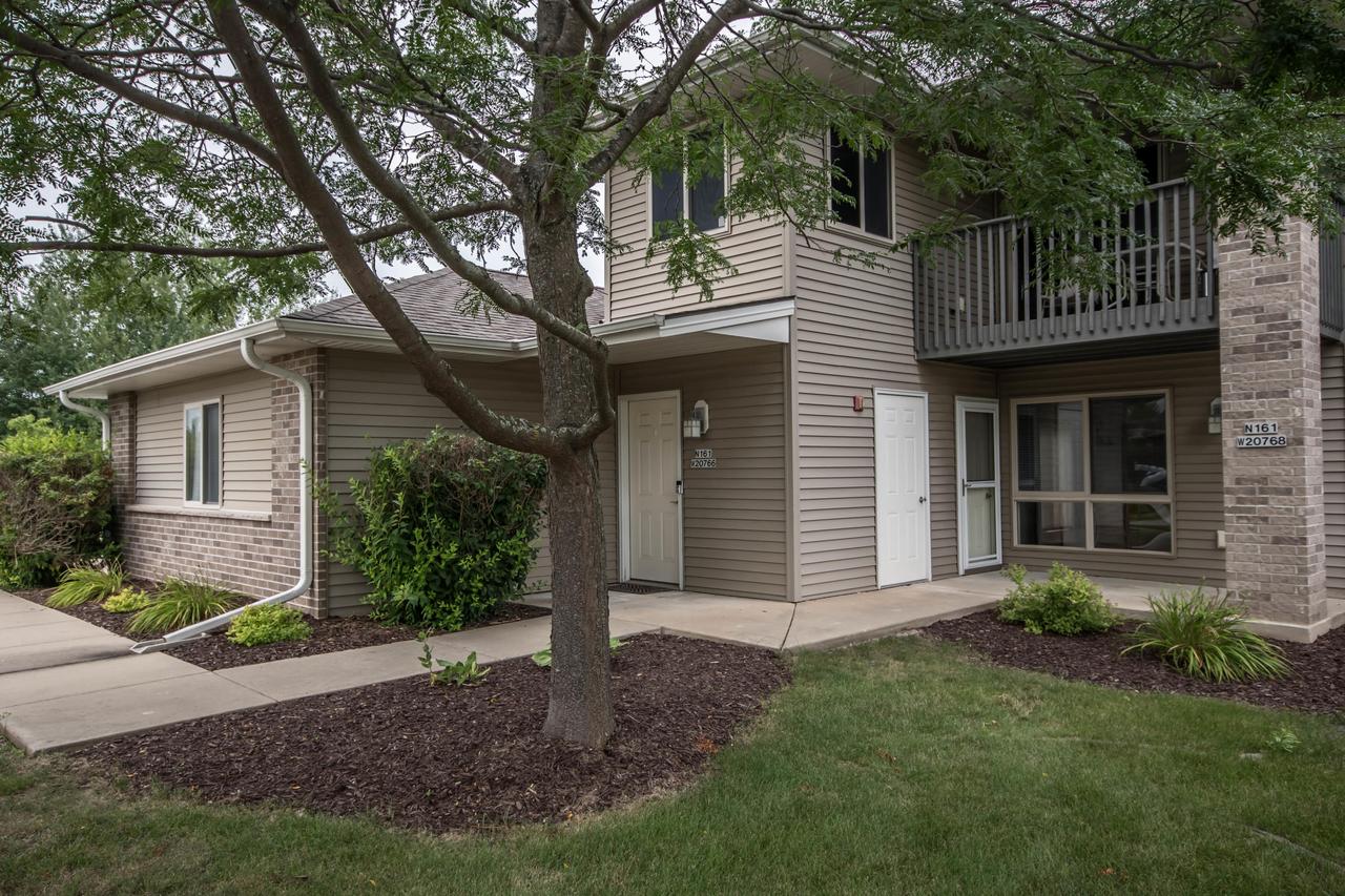 N161W20768 Kami Ln, Jackson, WI 53037
