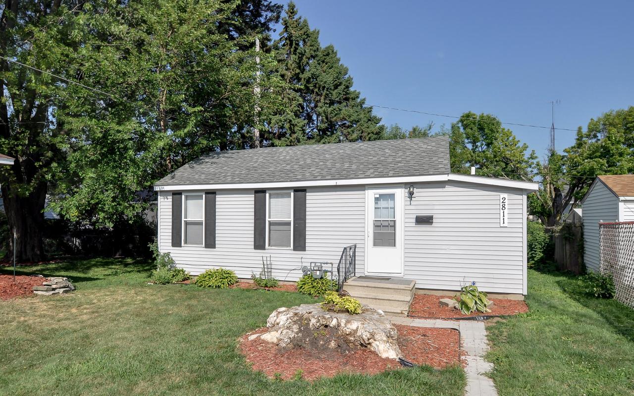 2811 Douglas Ave., Racine, WI 53402