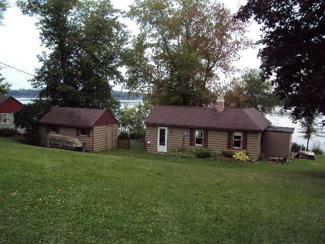 N5255 Wildcat Rd, Hubbard, WI 53035