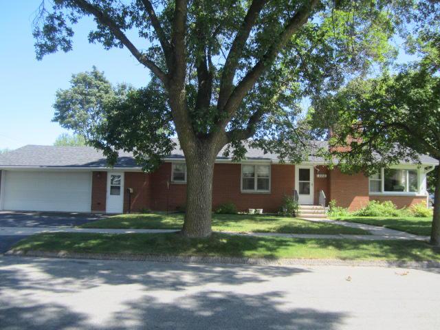 222 Lester St., Marinette, WI 54143
