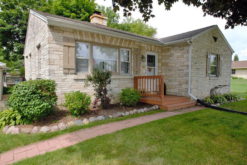 W162S7933 Bay Ln., Muskego, WI 53150