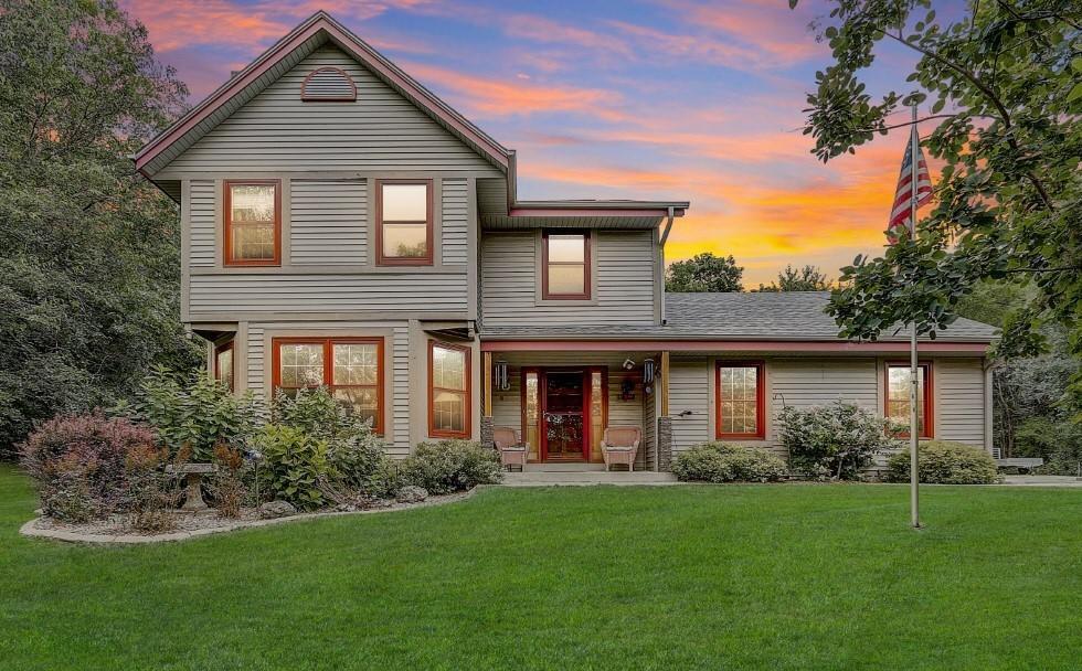 S78W31194 Sugden Rd, Mukwonago, WI 53149