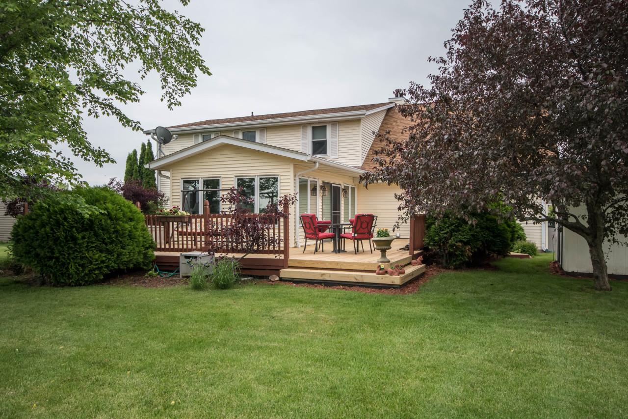 532 Plank Rd., Mukwonago, WI 53149