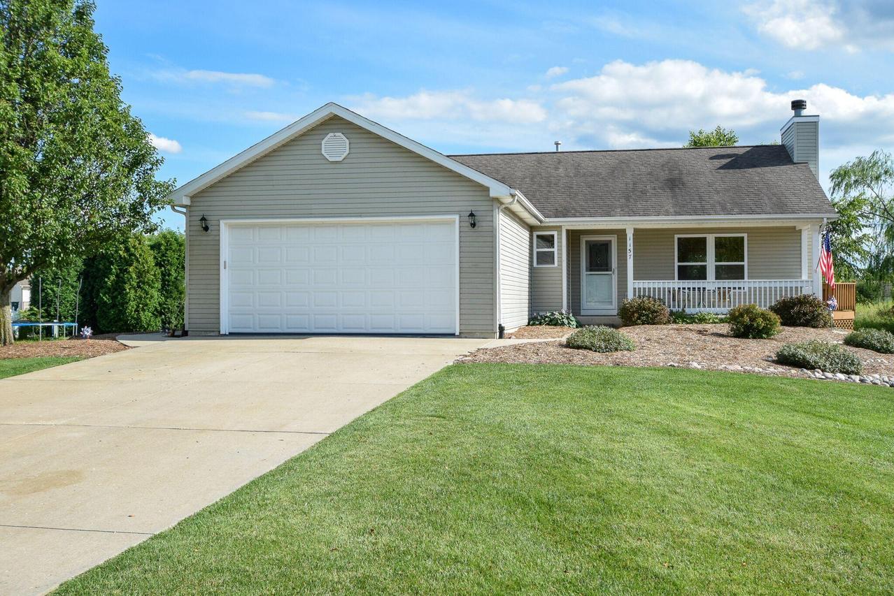 1157 Bluestem Ct, Elkhorn, WI 53121