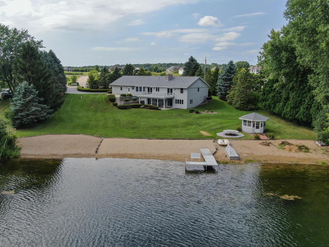 W248S10980 Center Dr., Vernon, WI 53149
