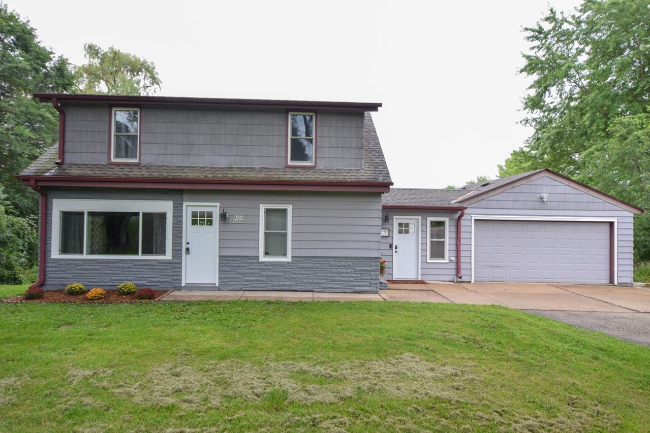 W256S6840 Ridge Rd, Vernon, WI 53189