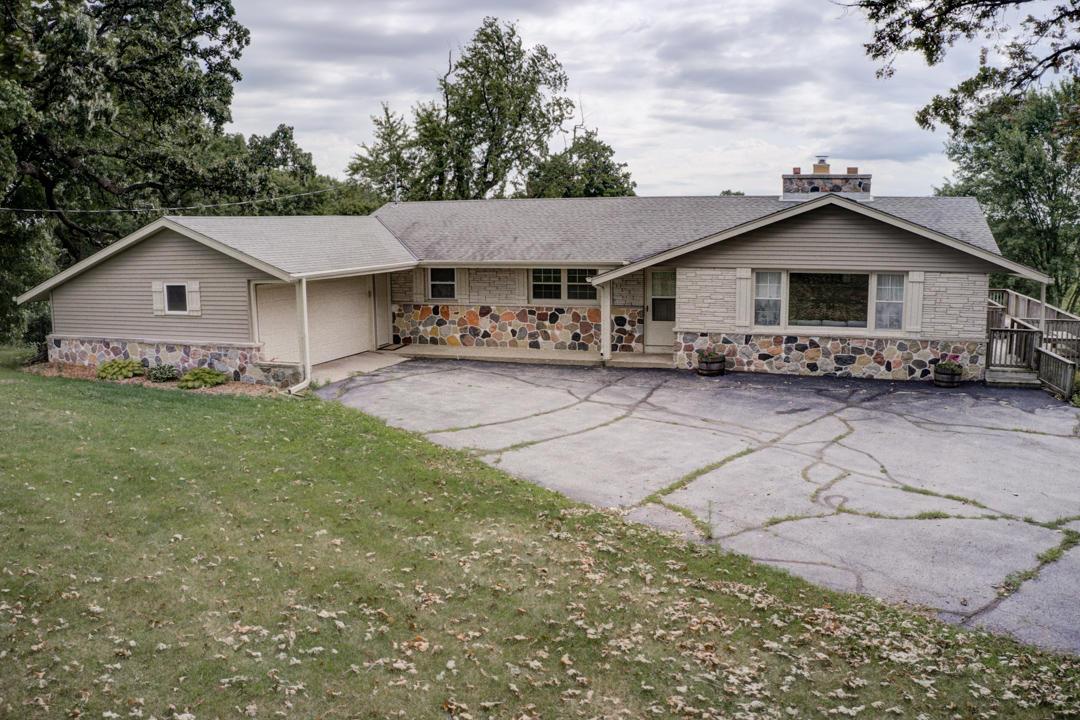W344S6900 Sprague Rd., Eagle, WI 53119