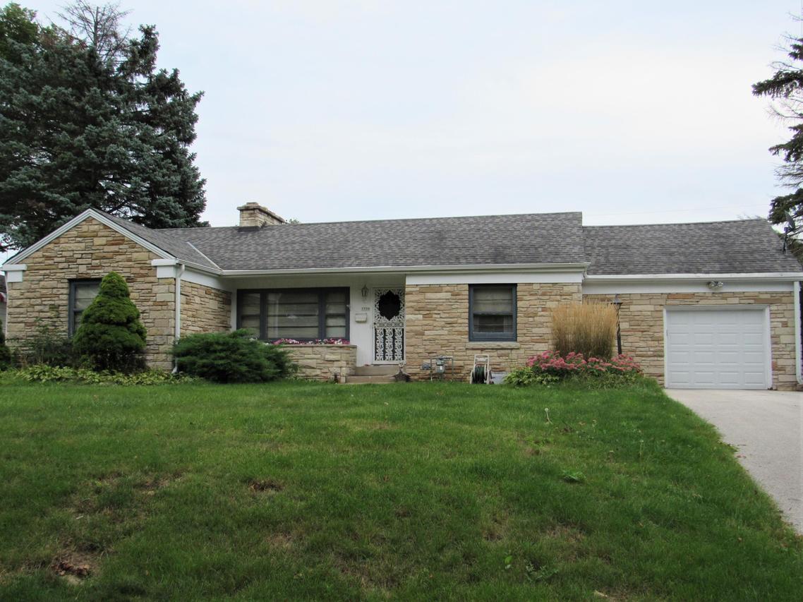 5708 N 74th St, Milwaukee, WI 53218