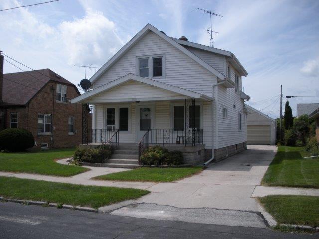1422 S 19th St., Manitowoc, WI 54220