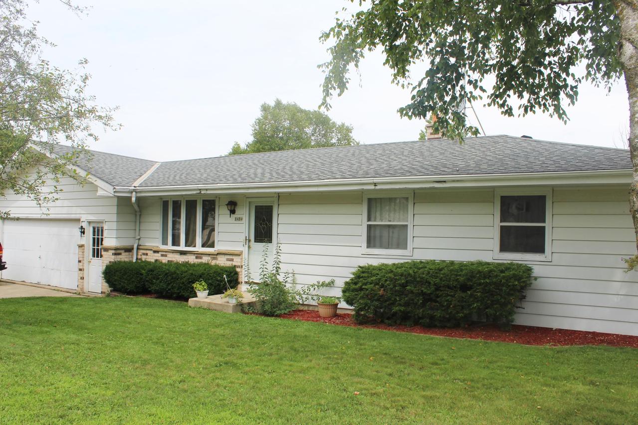 1414 Roosevelt Dr, West Bend, WI 53090