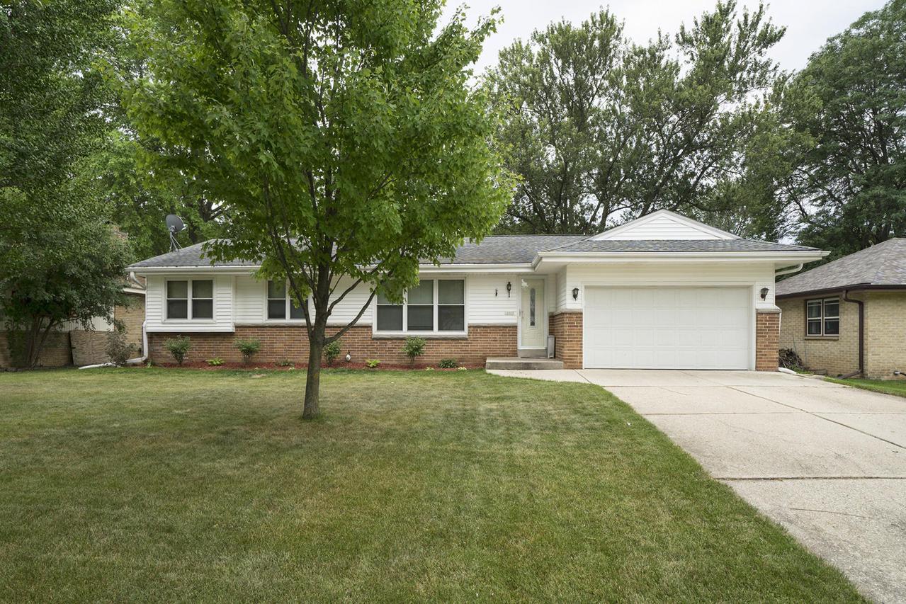 10905 W Derby Ave, Wauwatosa, WI 53225