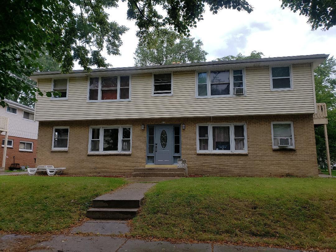 508 Greenfield Rd, Racine, WI 53402