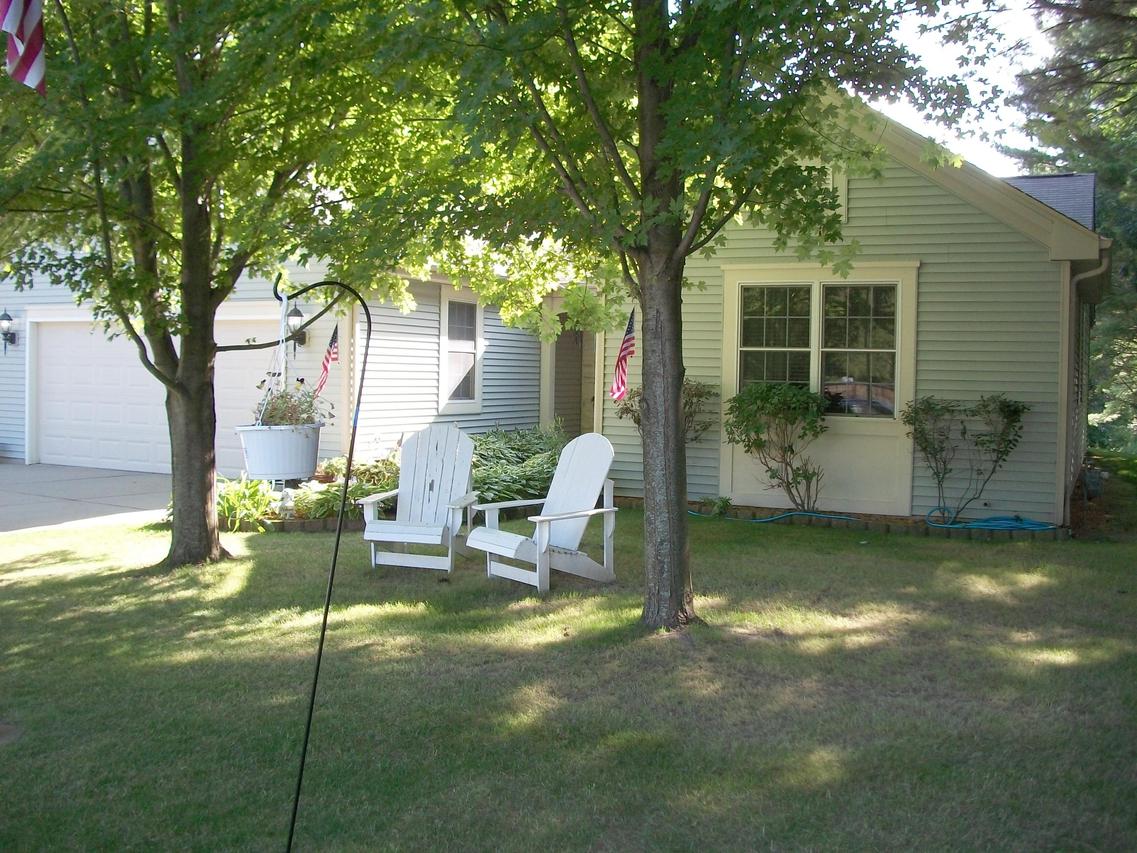 1434 American Eagle Dr., Slinger, WI 53086