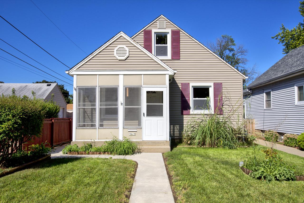 3619 S Herman St, Milwaukee, WI 53207