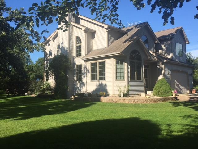 915 S Raynor Ave, Yorkville, WI 53182