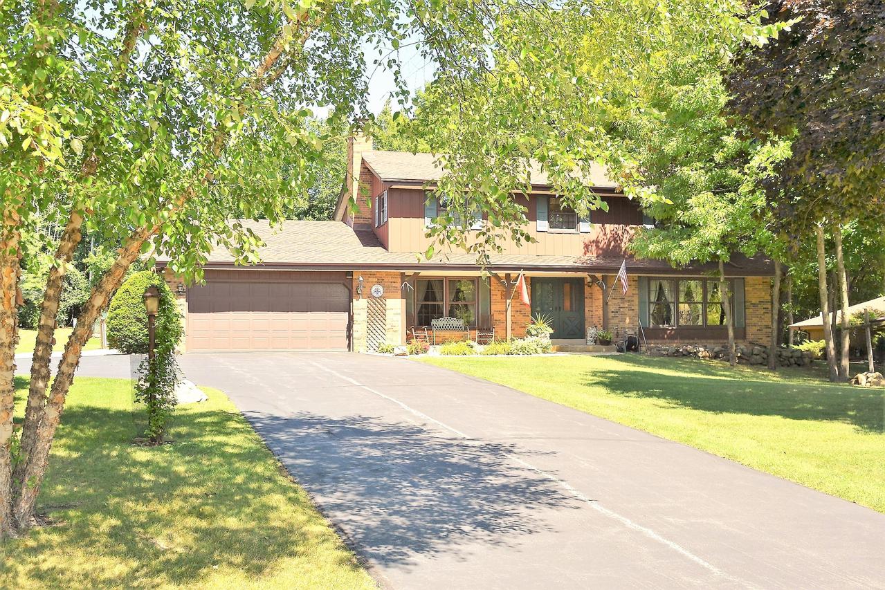 4418 Patzke Rd, Caledonia, WI 53405