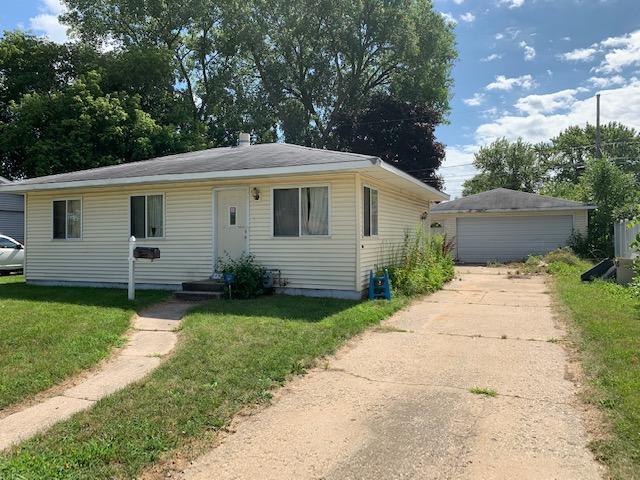 8527 17th Ave, Kenosha, WI 53143