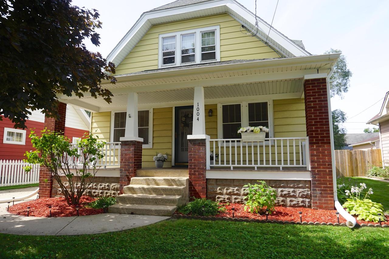 1004 Genesee St., Waukesha, WI 53186
