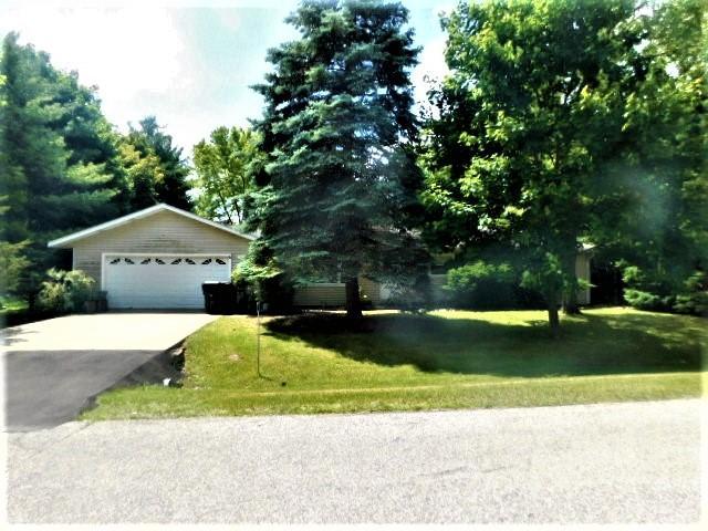 627 Lincoln Dr, Twin Lakes, WI 53181