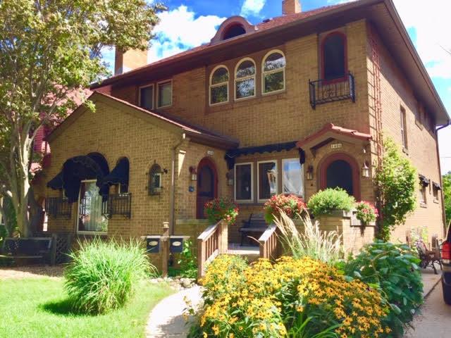 1406 N 63rd St., Wauwatosa, WI 53213