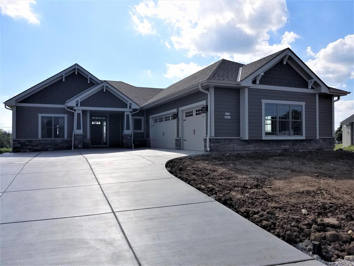 W186N8855 Duke St, Menomonee Falls, WI 53051