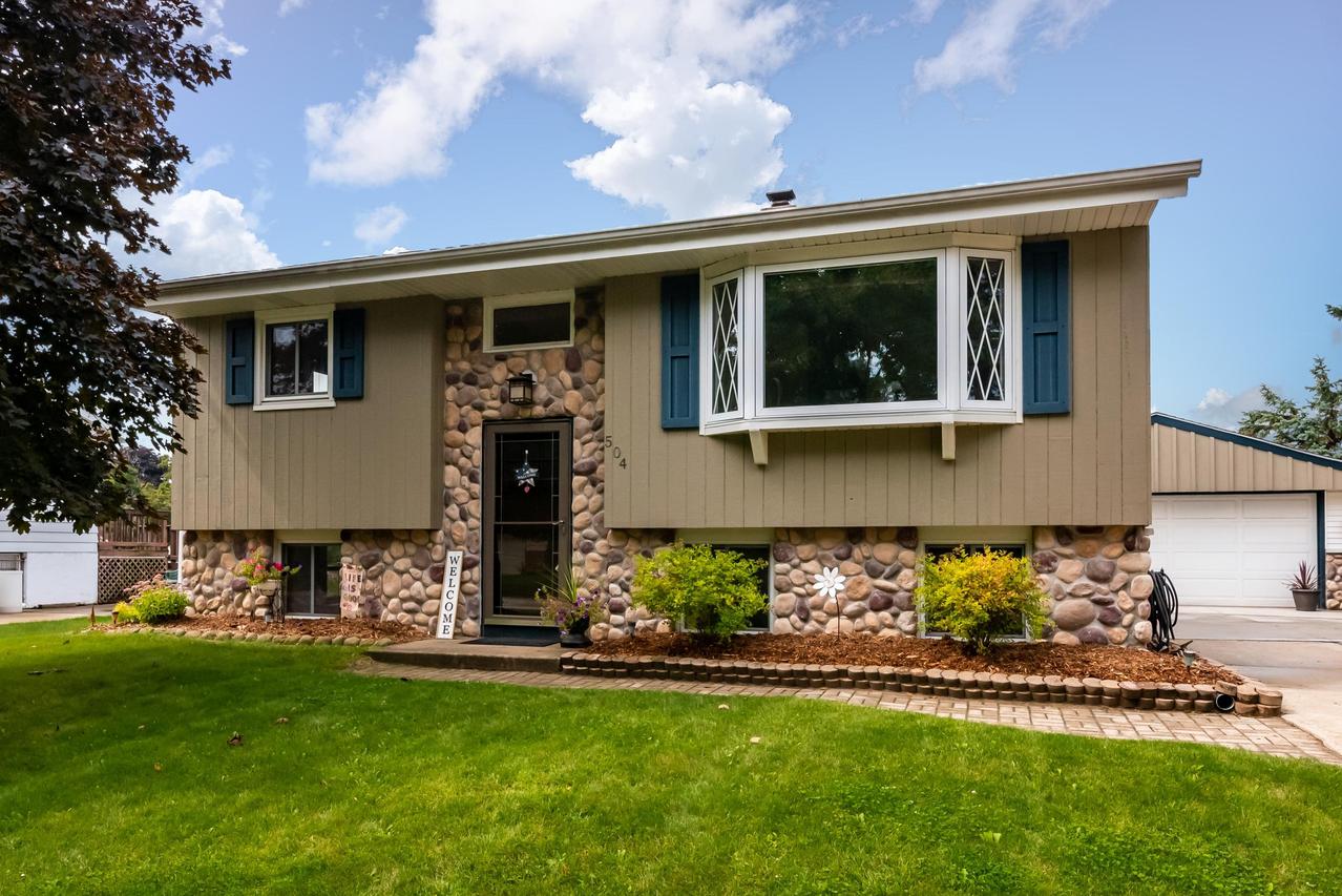 504 Victoria St, West Bend, WI 53090